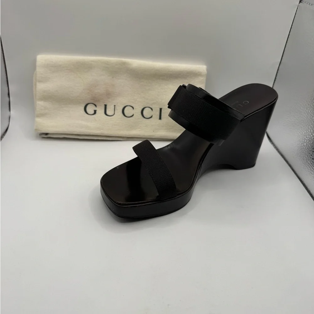 Gucci Women's Brown Platform Slides - Picture 4 of 6